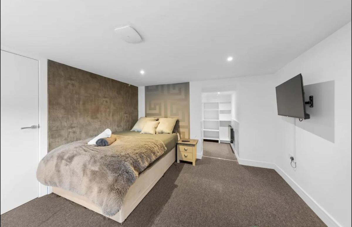 Apartment With En-suite And Hot-tub *