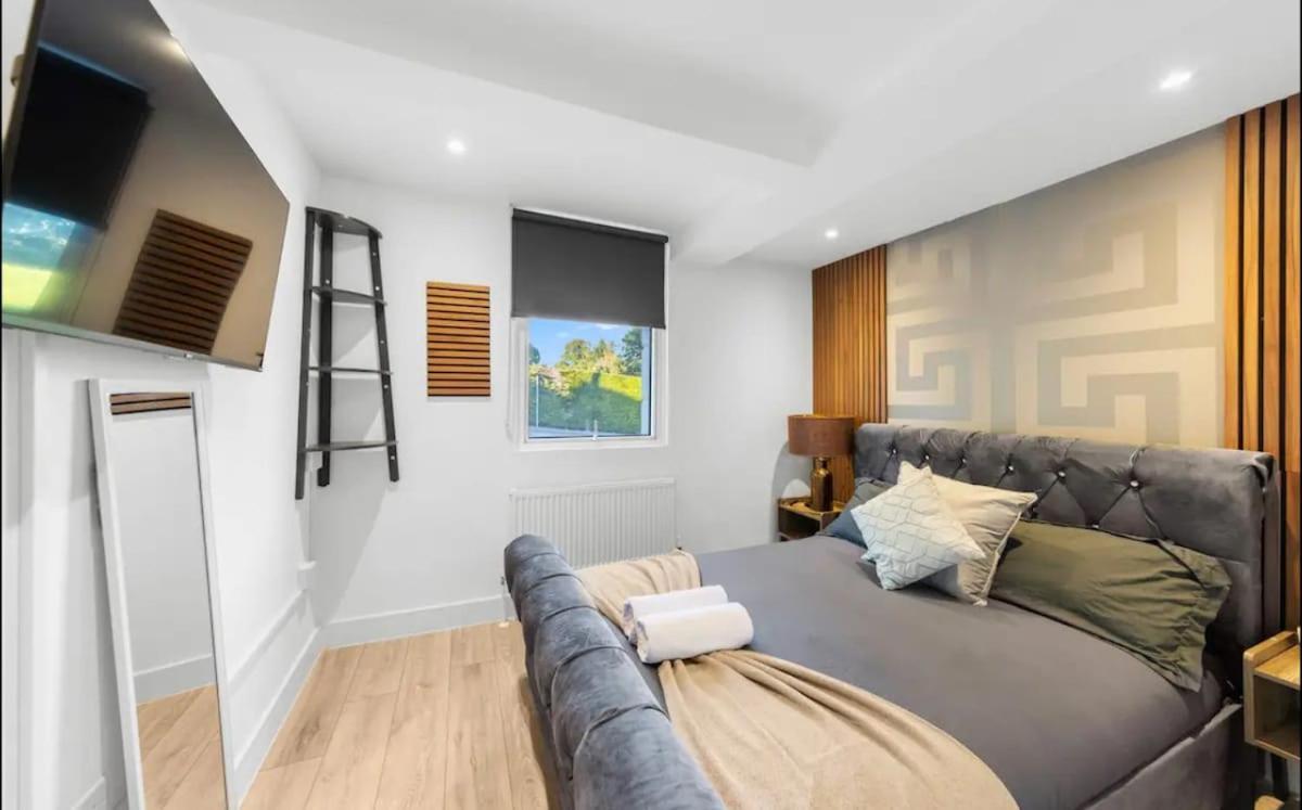 Apartment With En-suite And Hot-tub Canterbury