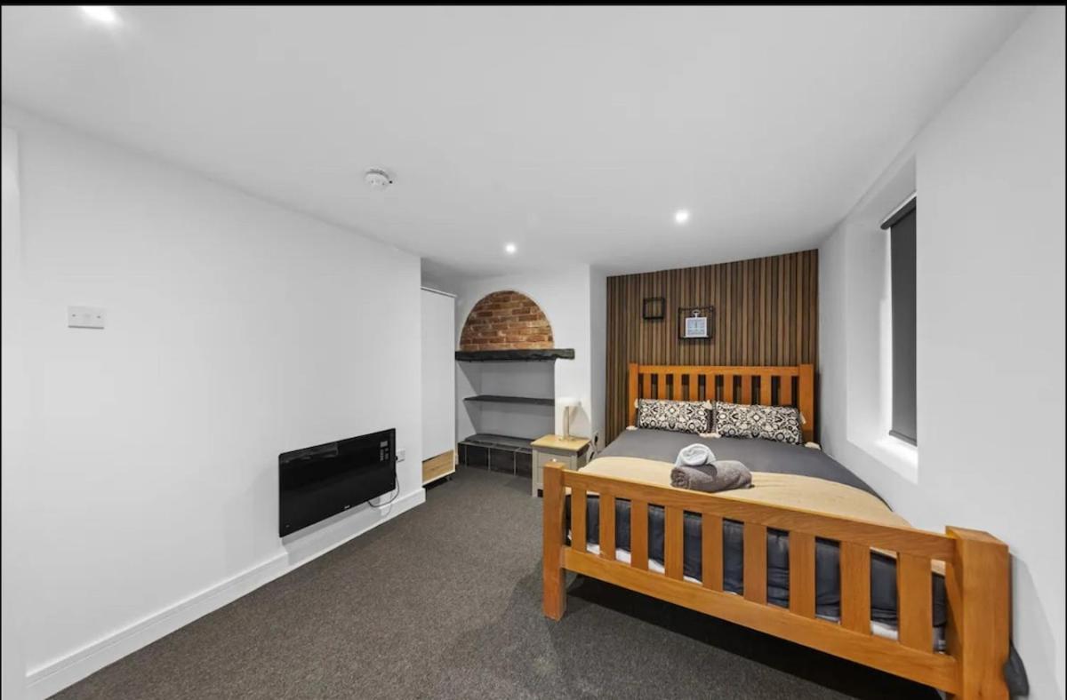 Apartment With En-suite And Hot-tub